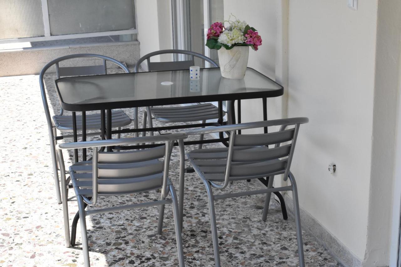 Chrysafenia & Leandros Downtown Apartment Kavala Exterior foto