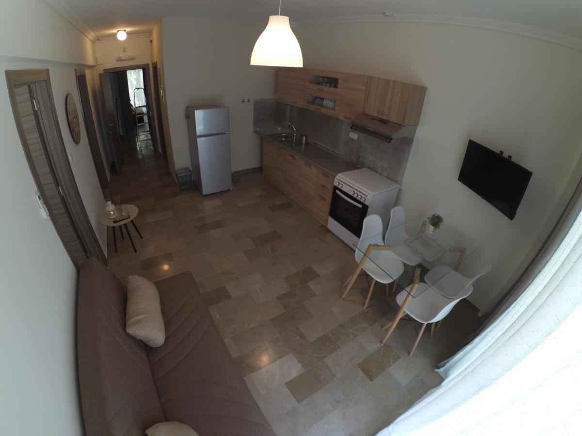 Chrysafenia & Leandros Downtown Apartment Kavala Exterior foto