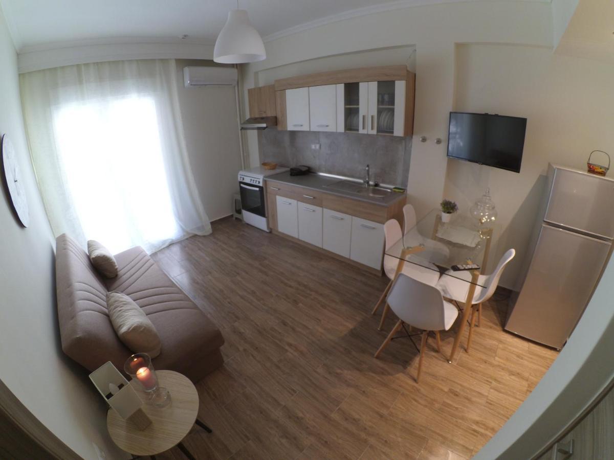 Chrysafenia & Leandros Downtown Apartment Kavala Exterior foto