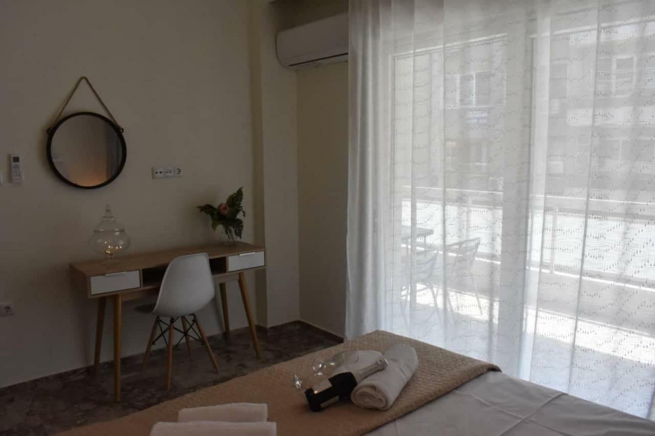 Chrysafenia & Leandros Downtown Apartment Kavala Exterior foto